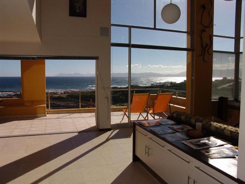 Crayfish Lodge Sea & Country Guest House Gansbaai Kültér fotó