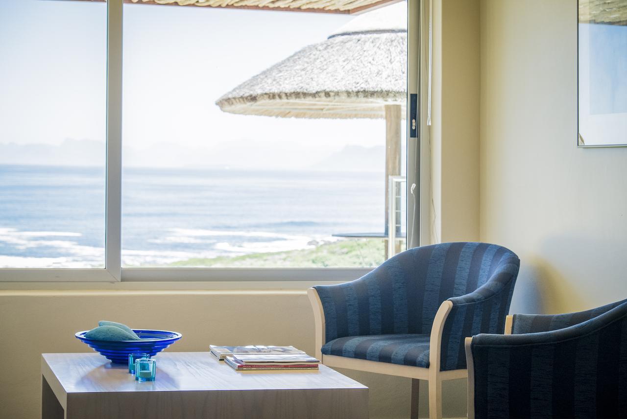 Crayfish Lodge Sea & Country Guest House Gansbaai Szoba fotó